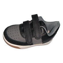 Load image into Gallery viewer, Zapatilla Osito Boy Negro Lisa 22 Cl