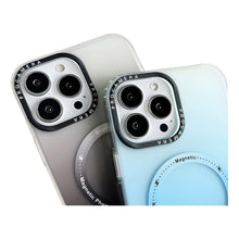 Cargar imagen en el visor de la galería, Carcasa Mate Magnética Traslucida Degradada (varios Modelos) Celeste 13 Pro
