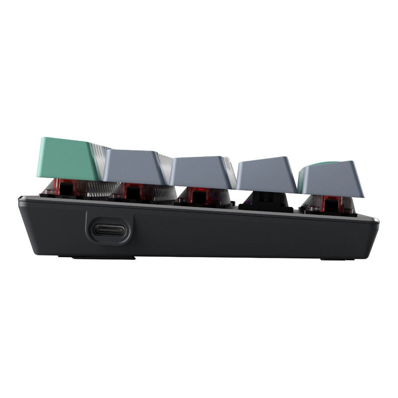 Teclado Gamer Machenike Qwerty Hotswapping Switch Español Color Red Switch Con Luz Rgb