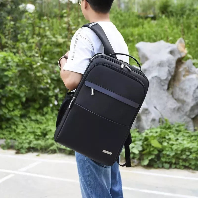 Mochila De Alta Calidad Para Notebook Con Usb Para Carga